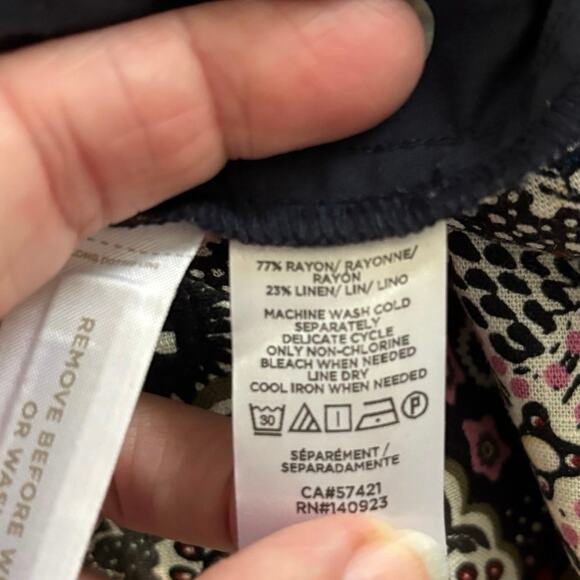 LOFT Size MP PM Medium Petite Linen Blend Floral Print Pull On Shorts Pockets - Picture 4 of 4